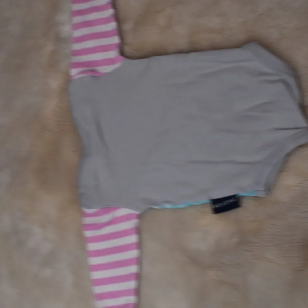 Bella Tunno Long Sleeve Onesie/ Size 0-6 Months